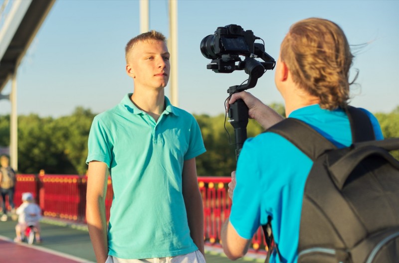 Reklama swoich usług kamerzysty